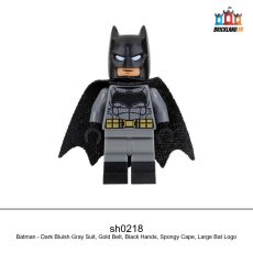 Figurine Super Heroes Batman - Dark Bluish Gray Suit, Gold Belt, Black Hands, Spongy Cape, Large Bat Logo, réf. sh0218