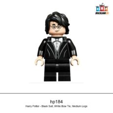 Figurine Harry Potter Harry Potter - Black Suit, White Bow Tie, Medium Legs, réf. hp184