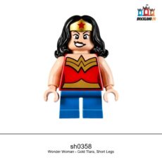 Figurine Super Heroes Wonder Woman - Gold Tiara, Short Legs, réf. sh0358