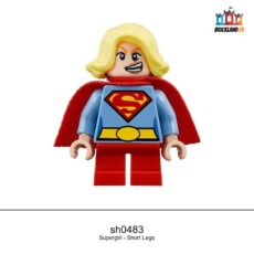 Figurine Super Heroes Supergirl - Short Legs, réf. sh0483
